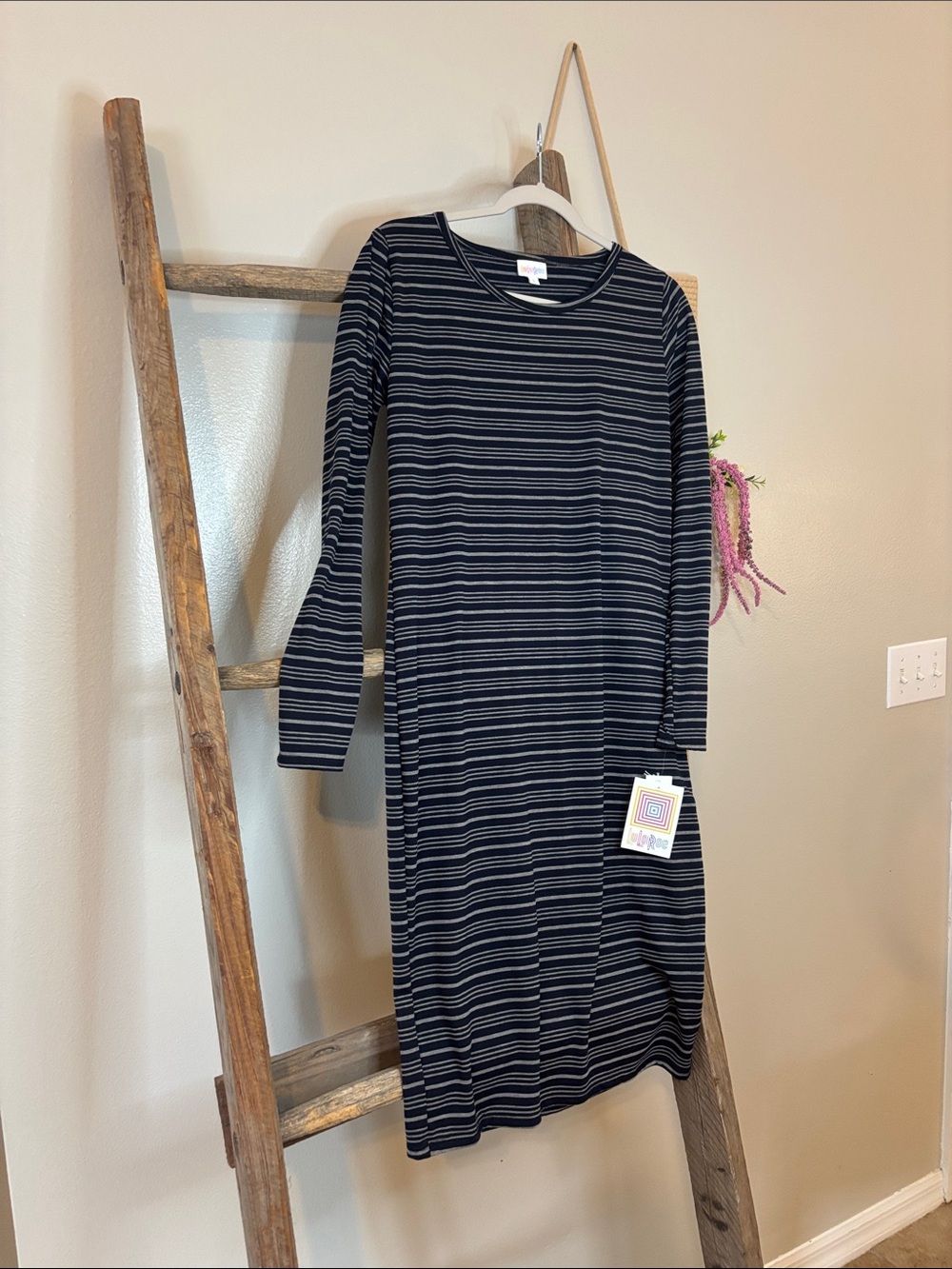 Striped Long Sleeve Midi Dress - black & White